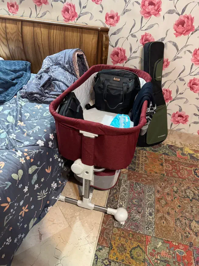 تخت نوزاد|تخت و صندلی بچه|تهران, طرشت|دیوار