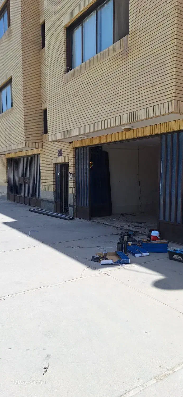 کرکره برقی سکوریت ‌.درب و پنجره دوجداره مانابست|خدمات پیشه و مهارت|سیرجان, |دیوار