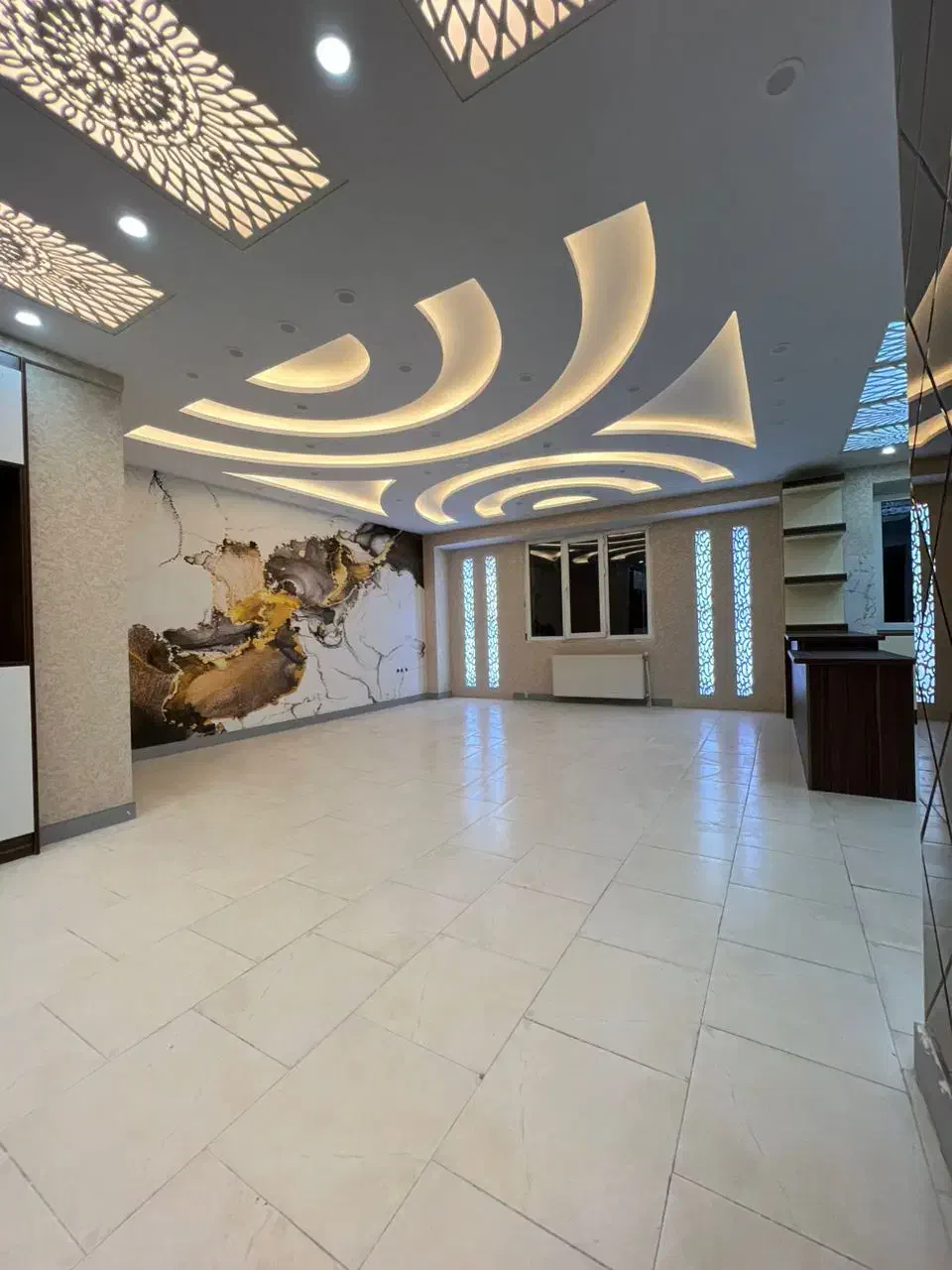 ۹۹متری طبقه دوم پذیرایی بزرگ|فروش آپارتمان|پرند, فاز ۶|دیوار