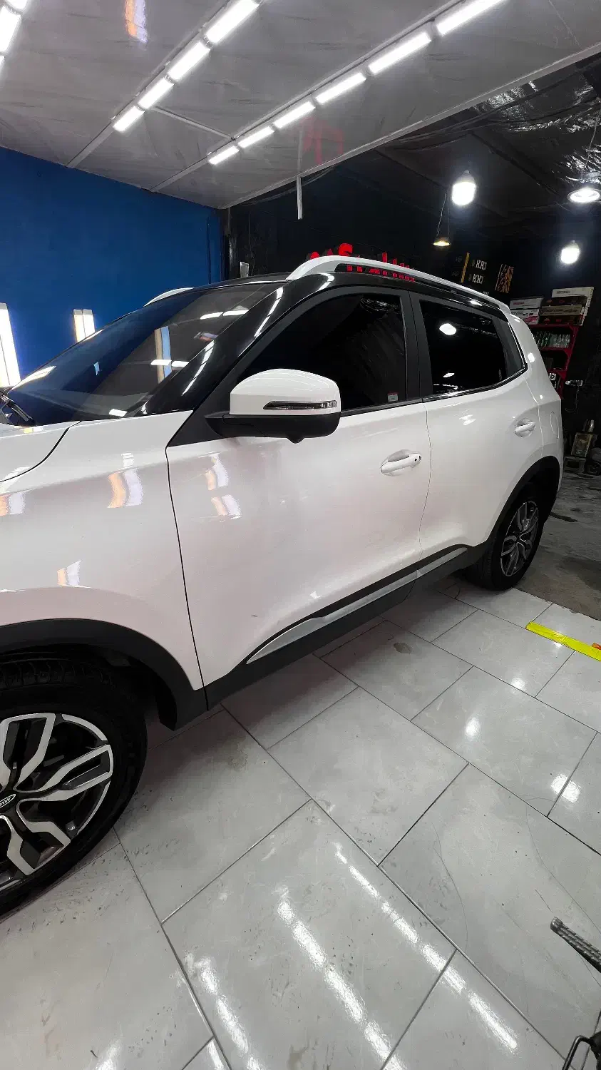 شیشه دودی - کاور بدنه - احیای رنگ - سرامیک بدنه|خدمات موتور و ماشین|پرند, فاز ۳|دیوار