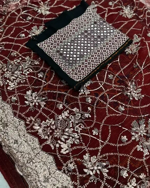 پارچه مجلسی|لباس|سراوان, |دیوار