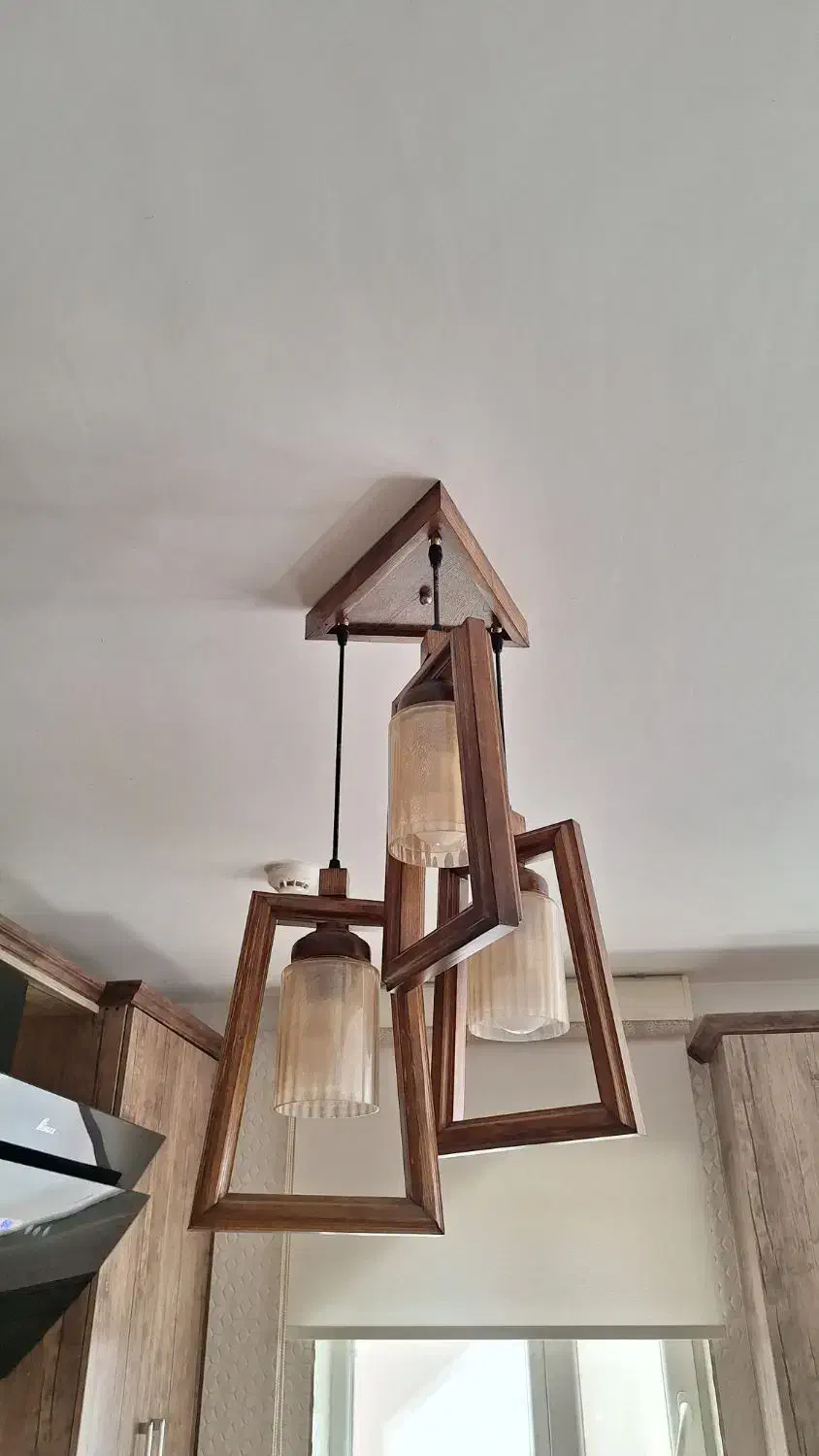 لوستر سه شعله چوبی|لوستر و چراغ آویز|اراک, |دیوار