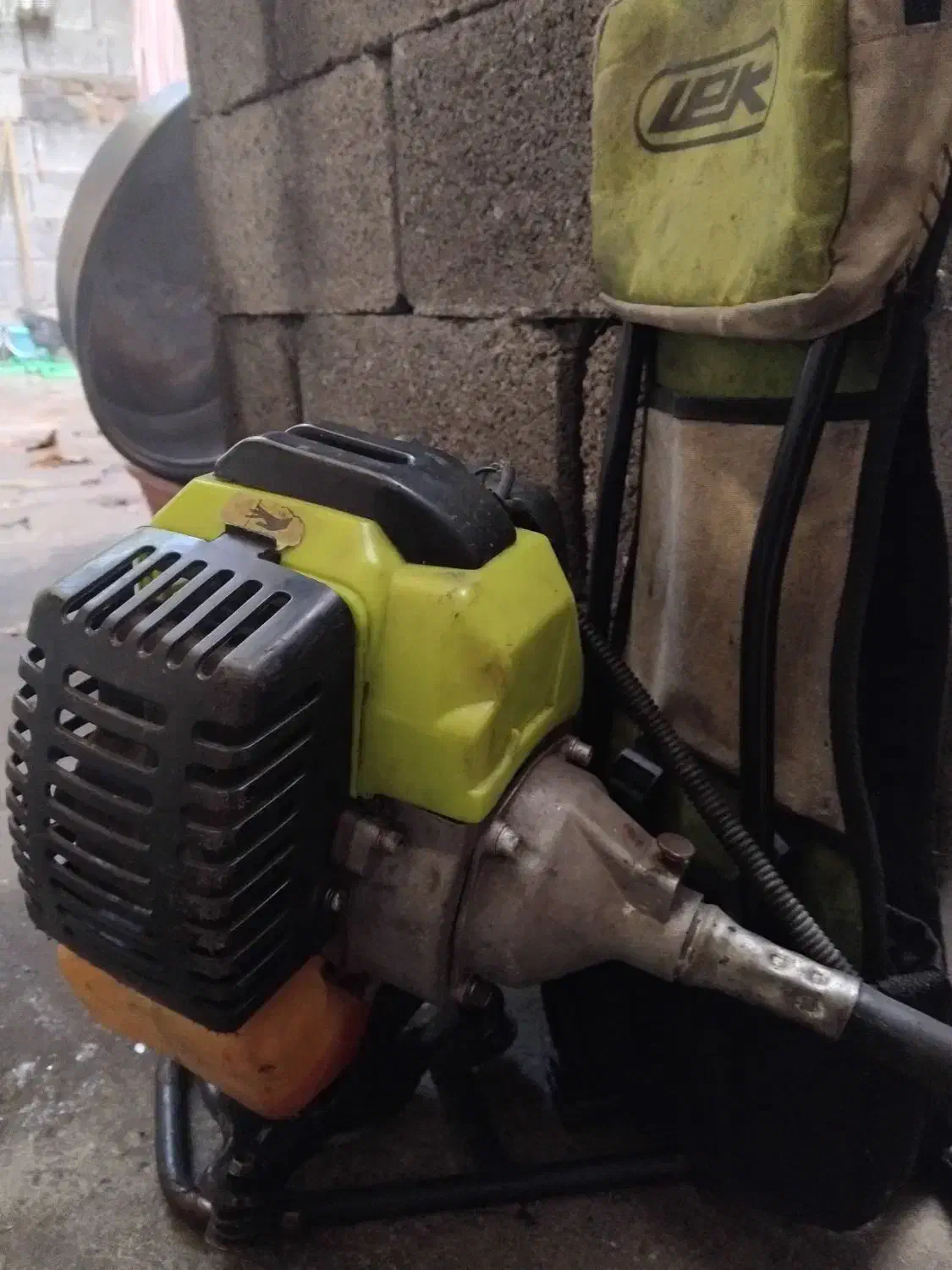 دستگاه چمن زن بنزینی|ماشینآلات صنعتی|رشت, پل تالشان|دیوار