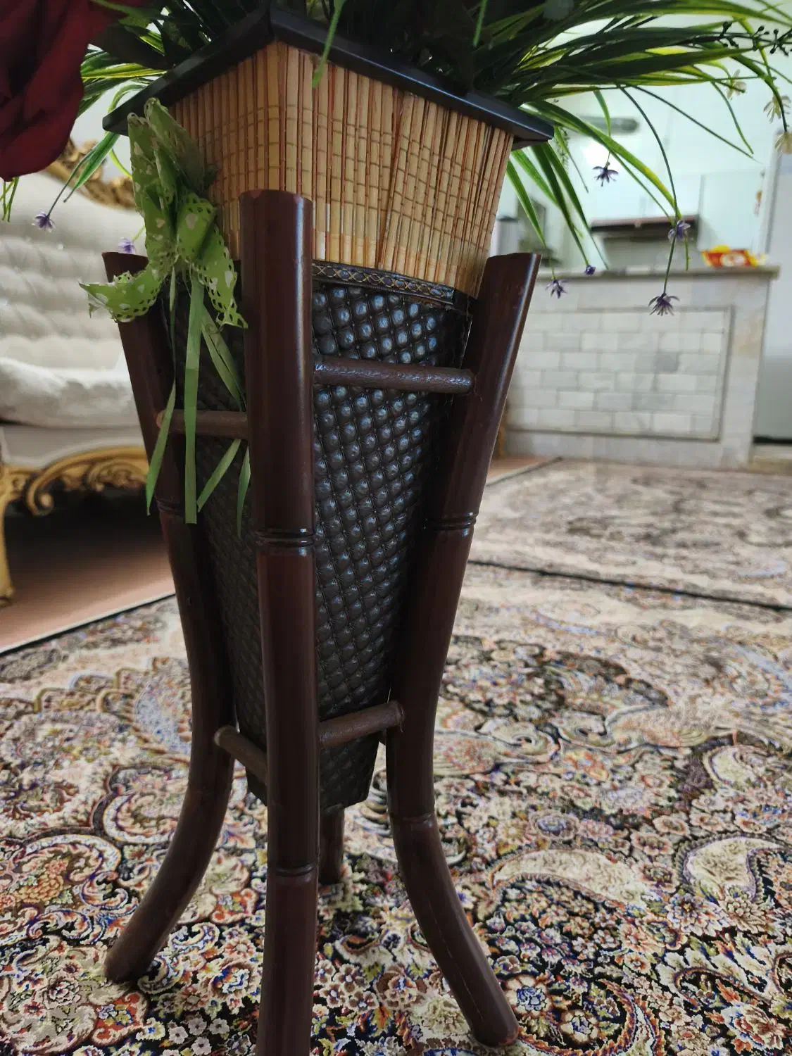 گل مصنوعی مشابه طبیعی|گل مصنوعی|قم, چهل درخت|دیوار