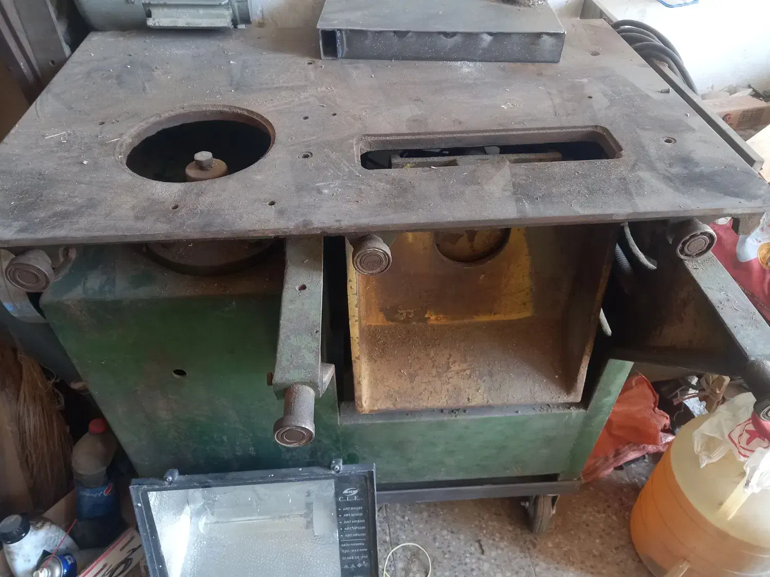 فروش فرز و فارسی بر صندوقی|ابزارآلات|تفت, |دیوار