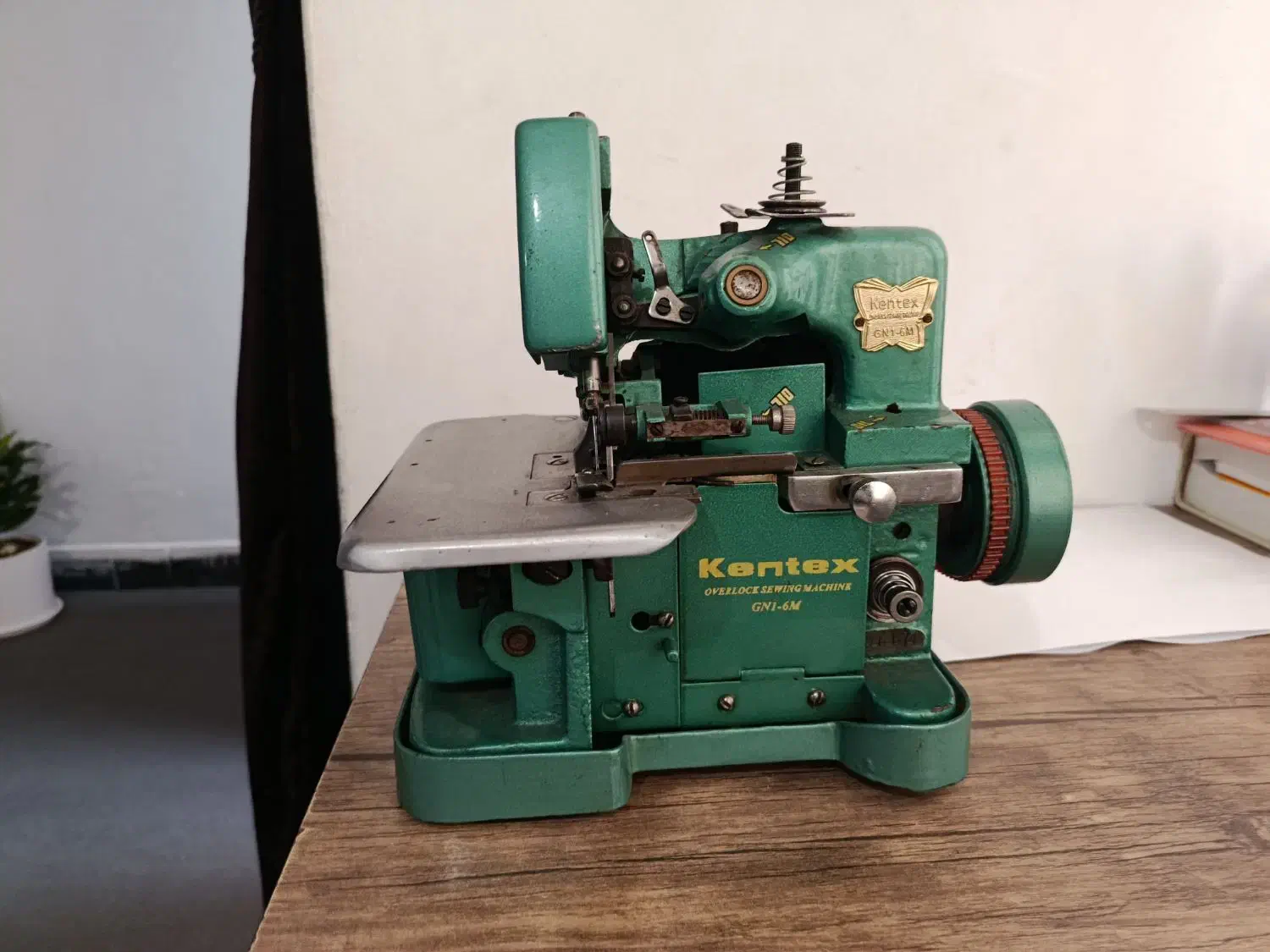 چرخ سردوزپروانه|چرخ خیاطی و ریسندگی|مشهد, نوغان|دیوار