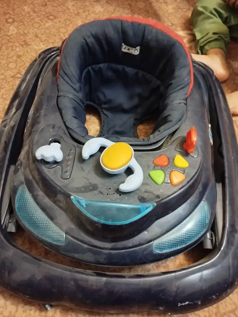 رورویک کریروتاب شورتی درحدنو|اسباب و اثاث بچه|فسا, |دیوار