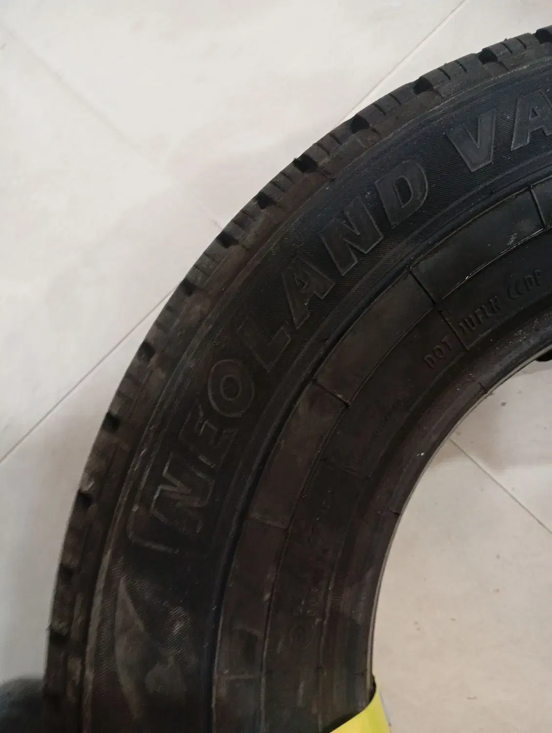 لاستیک مزدا وانت خارجی|قطعات یدکی و لوازم جانبی|تربت جام, حافظ|دیوار