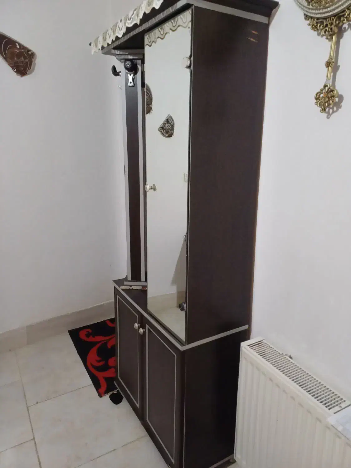 جاکفشی و چوب لباسی|جاکفشی، کمد، دراور|گلپایگان, |دیوار