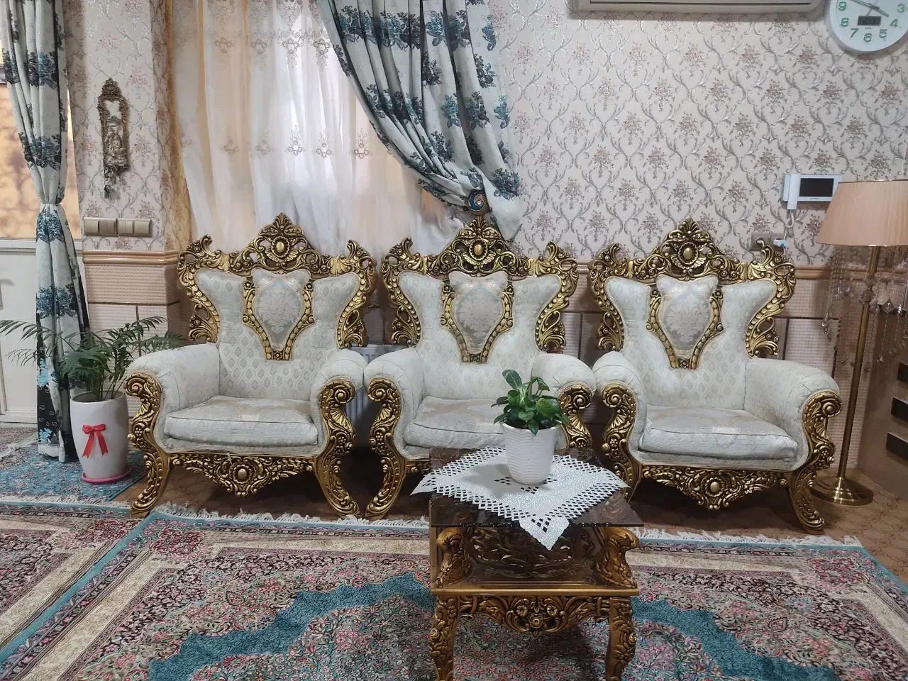 مبل سلطنتی شیک|مبلمان خانگی و میز عسلی|زاهدان, |دیوار