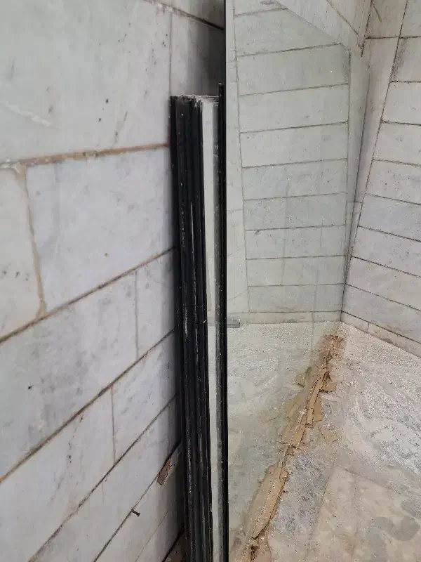 آینه|آینه|قیدار, |دیوار