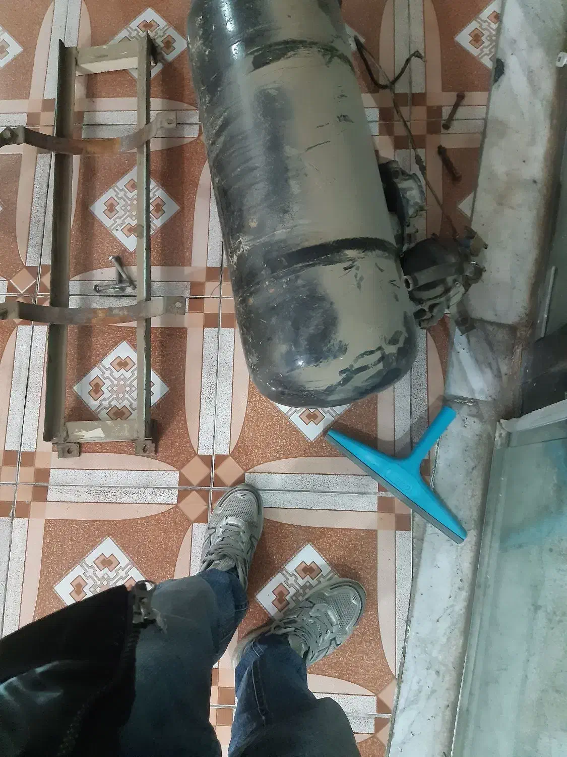 مخزن گاز ال پی جی با رگلاتور|قطعات یدکی و لوازم جانبی|سبزوار, چهارراه فرودگاه|دیوار