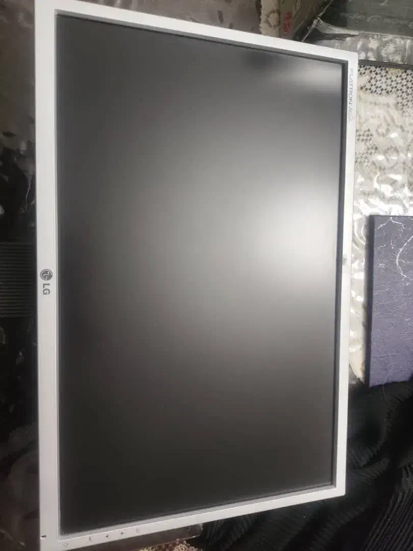 مانیتور LG|قطعات و لوازم جانبی رایانه|فردیس, شهرک وحدت|دیوار