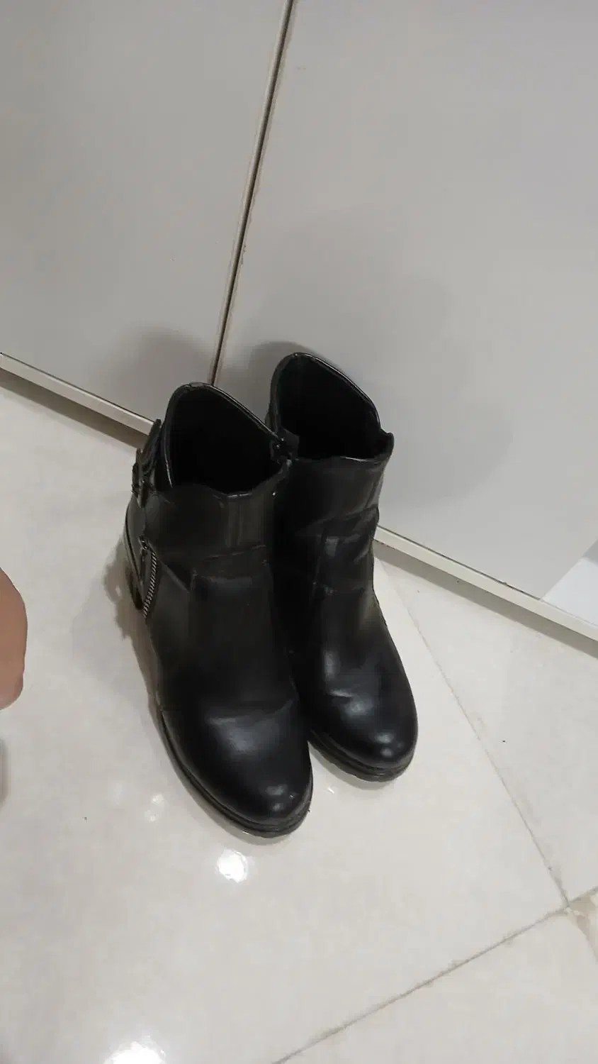 پوتین زنانه|کیف، کفش، کمربند|پاکدشت, پاکدشت (مامازند)|دیوار