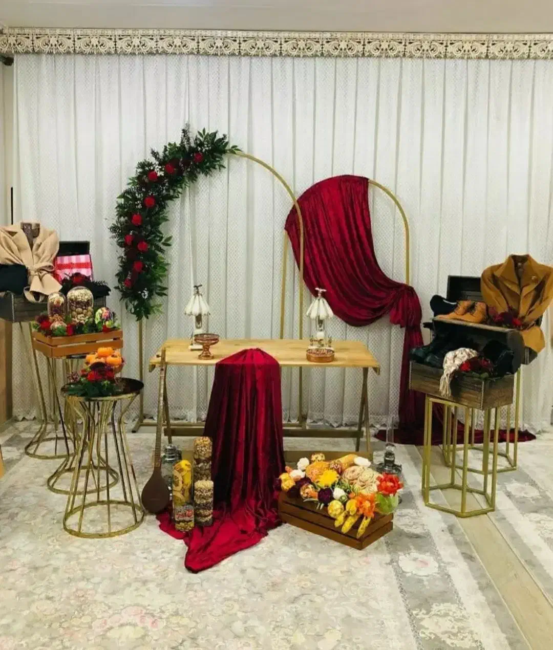 گل آرایی و بادکنک آرایی برای یلدا|خدمات پذیرایی، مراسم|قم, الوندیه و گذر صادق|دیوار