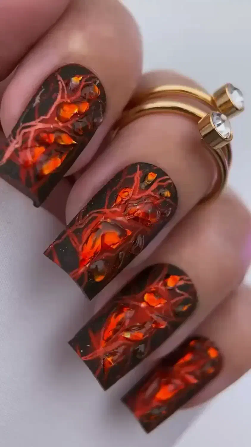 آموزش کاشت وطراحی ناخن توسط مستر بین المللی|خدمات آموزشی|تهران, صادقیه|دیوار