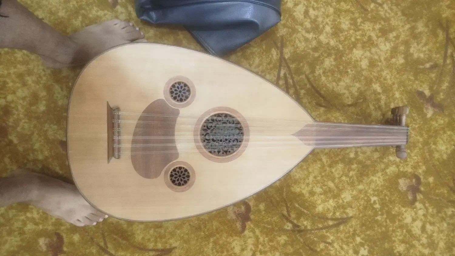 عود|سازهای سنتی|میناب, |دیوار