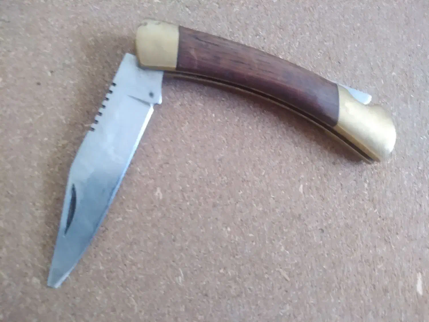چاقو قدیمی|کلکسیون اشیاء عتیقه|شاهین‌شهر, عطار|دیوار
