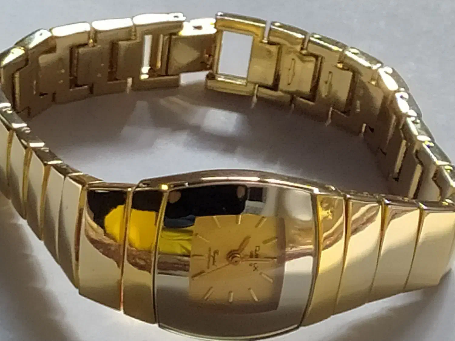 ساعت اوماکس زنانه اورجینال آبکاری طلا هست|ساعت|قزوین, |دیوار