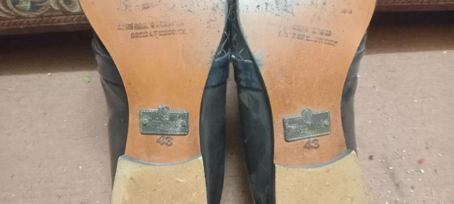 کفش مجلسی استوک سایز۴۳ کف تخت فقط۱۰۰ت|کیف، کفش، کمربند|شیراز, سلطان آباد|دیوار