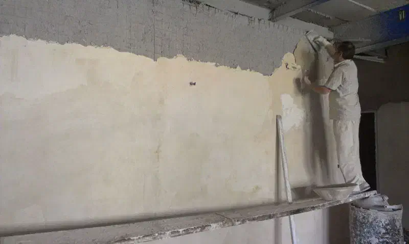 گل و گچ و سفید ساده ساختمان|خدمات پیشه و مهارت|ایوان, |دیوار