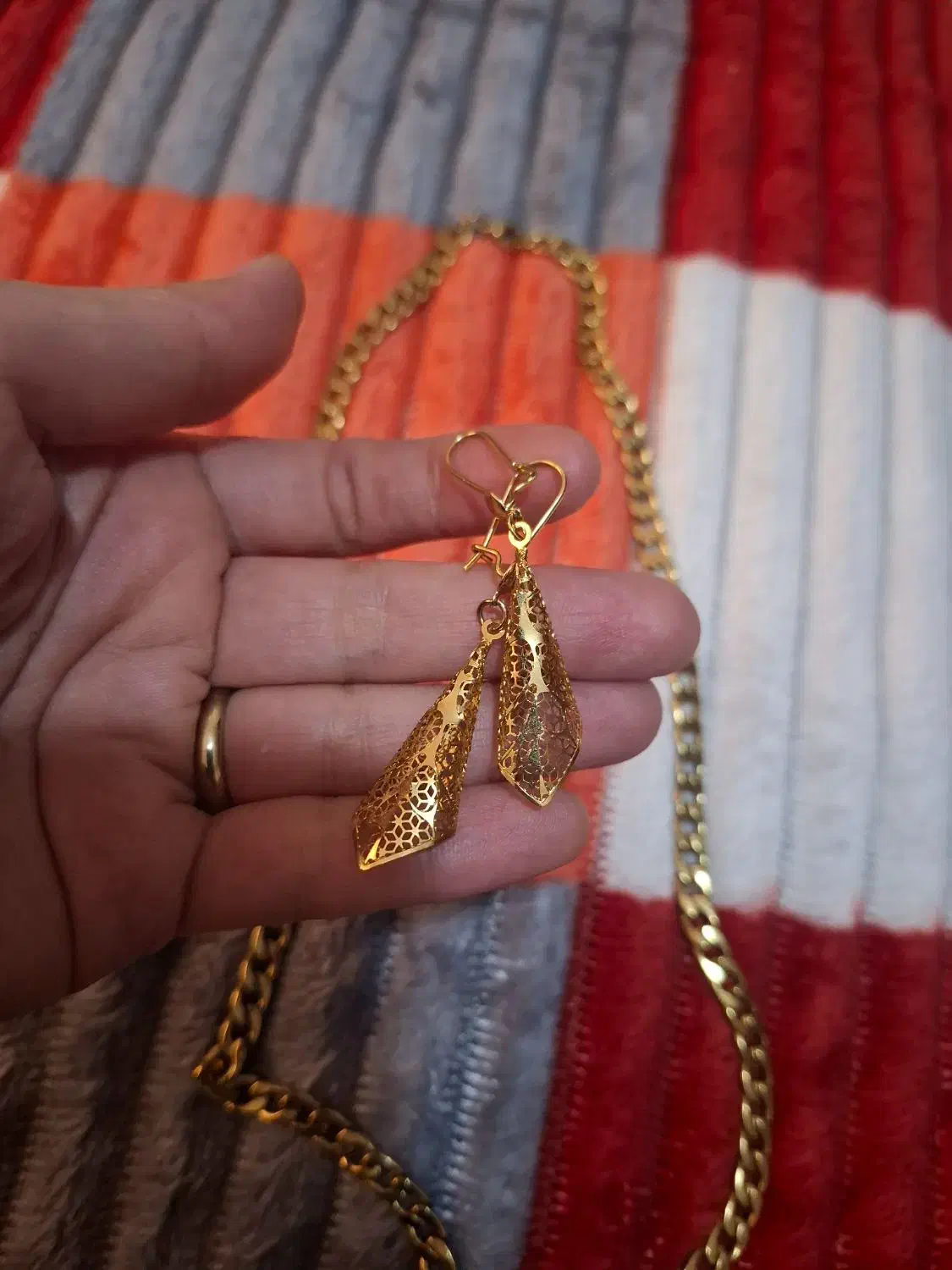 بدلیجات رنگ ثابت انگشتر گردنبند زنجیرگوشواره النگو|بدلیجات|قم, پردیسان|دیوار