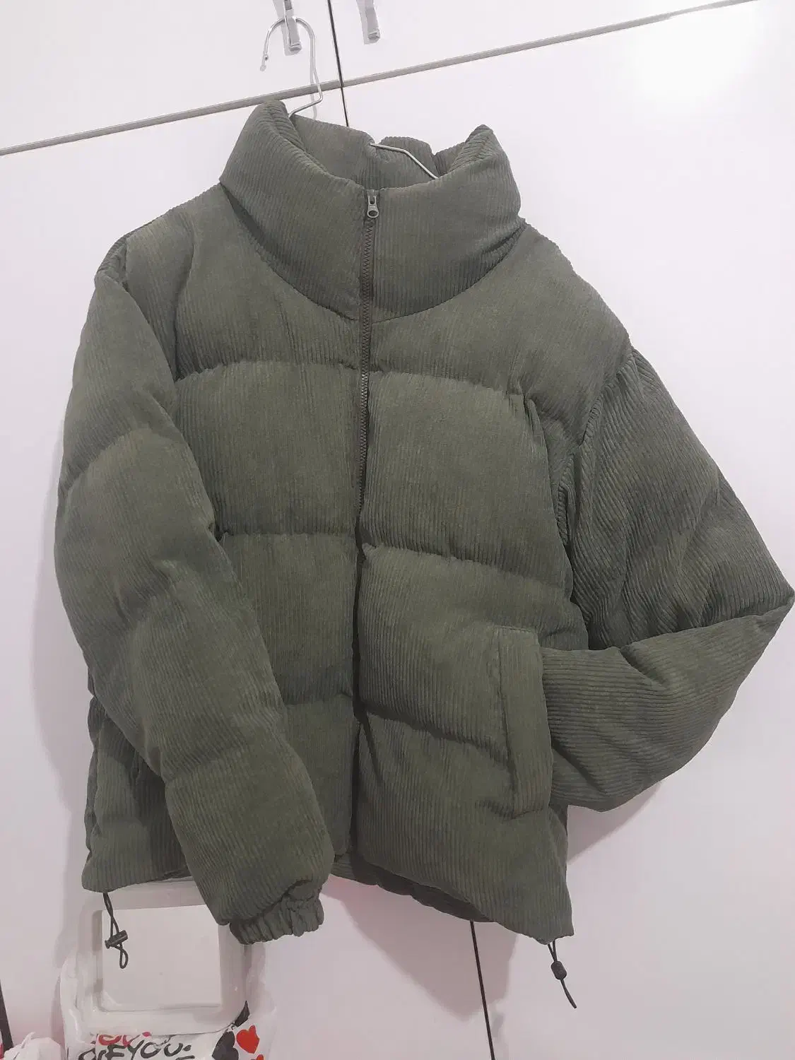 کاپشن گرم|لباس|تربت جام, پاسداران|دیوار