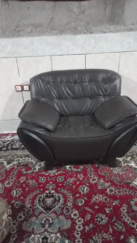 فروش مبل چرمی ۶ نفره|مبلمان خانگی و میز عسلی|خاش, |دیوار