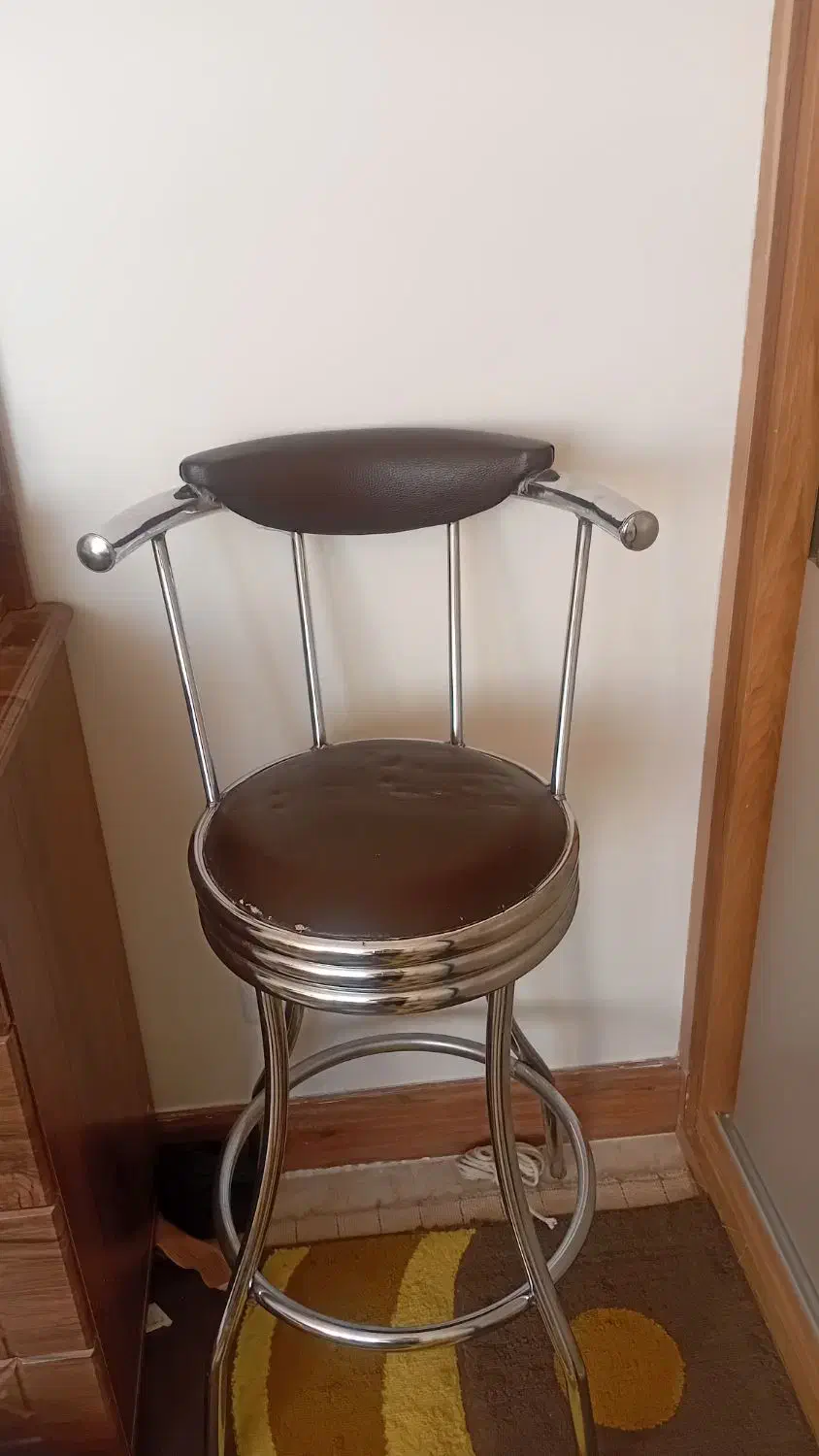 صندلی گرد جک دار وصندلی جلو اپن|صندلی و نیمکت|بروجرد, |دیوار