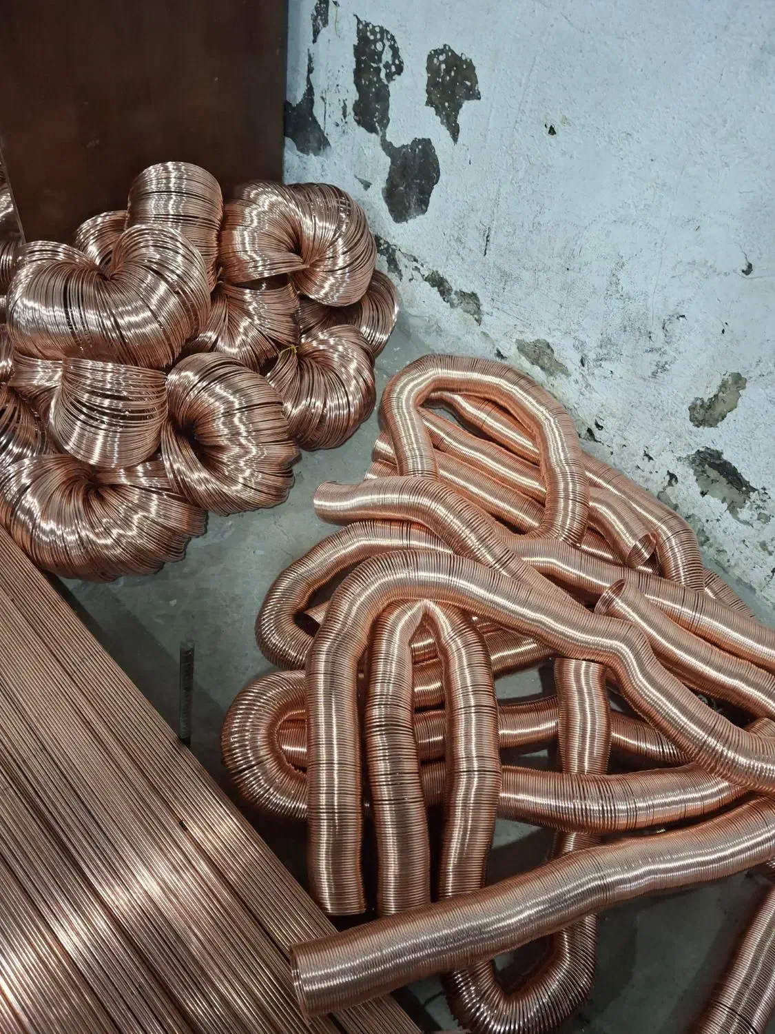 نیازمند کارگر  خانم وآقا  جهت فنر پیجی|استخدام صنعتی، فنی، مهندسی|اصفهان, دهنو|دیوار