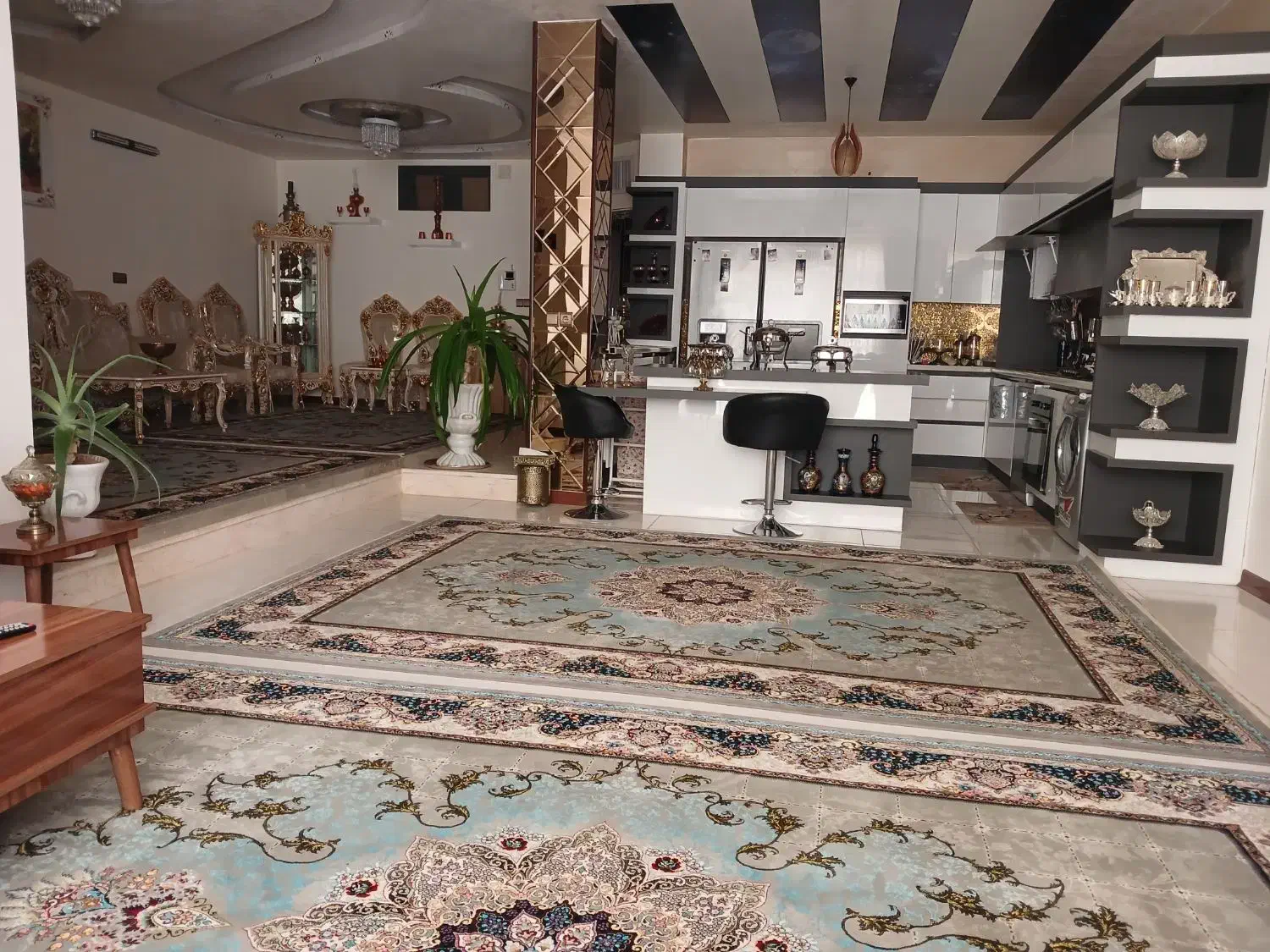 فرش ۹ متری|فرش|حبیب آباد, |دیوار