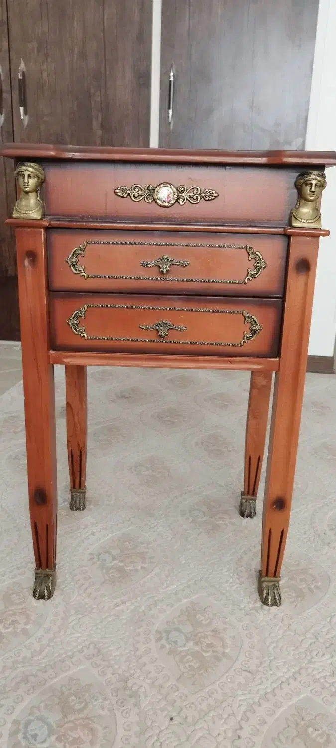 کنار سالنی چوب گردو|میز تلفن|تهران, شارق|دیوار