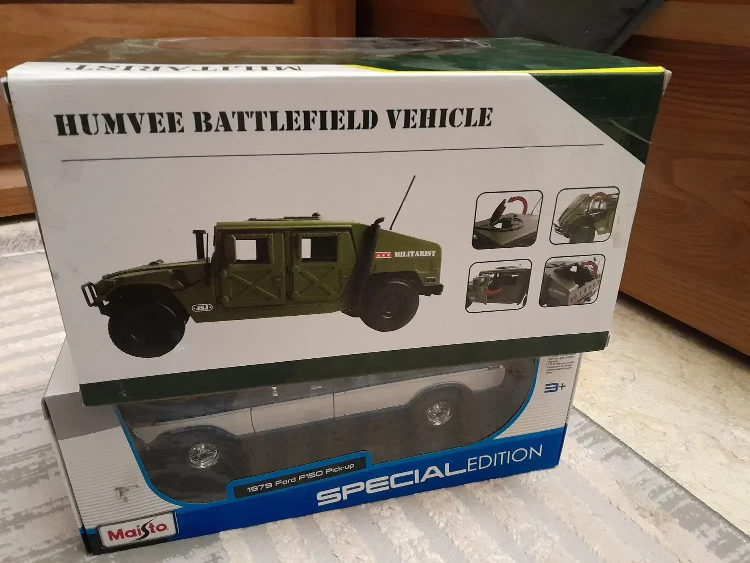 تعدادی ماکت ماشین و موتور|کلکسیون و سرگرمی|تهران, فردوس|دیوار