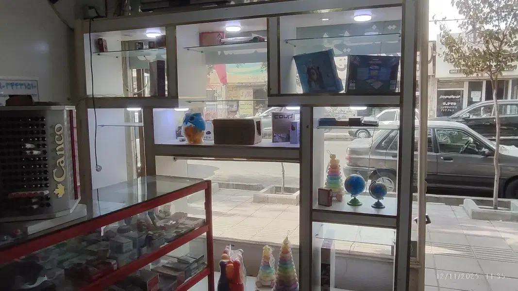 ویترین چراغ دار|بوفه، ویترین، کنسول|ماهدشت, |دیوار