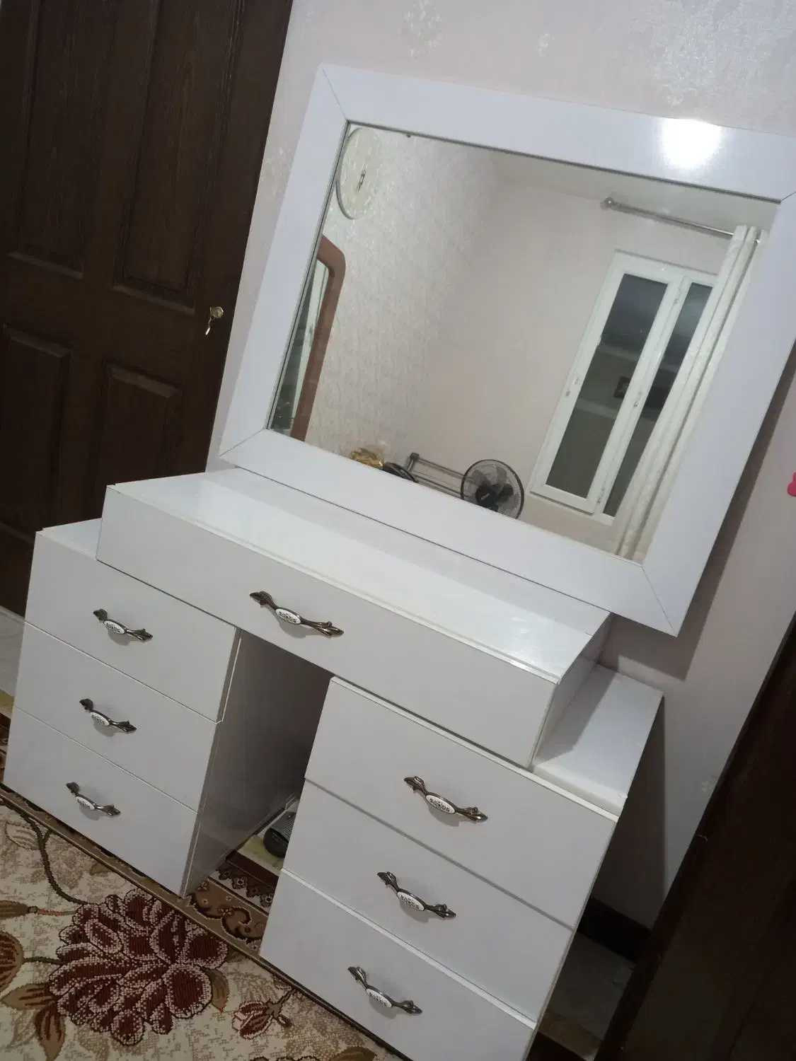 میزآرایش نو|مبلمان خانگی و میز عسلی|مهریز, |دیوار