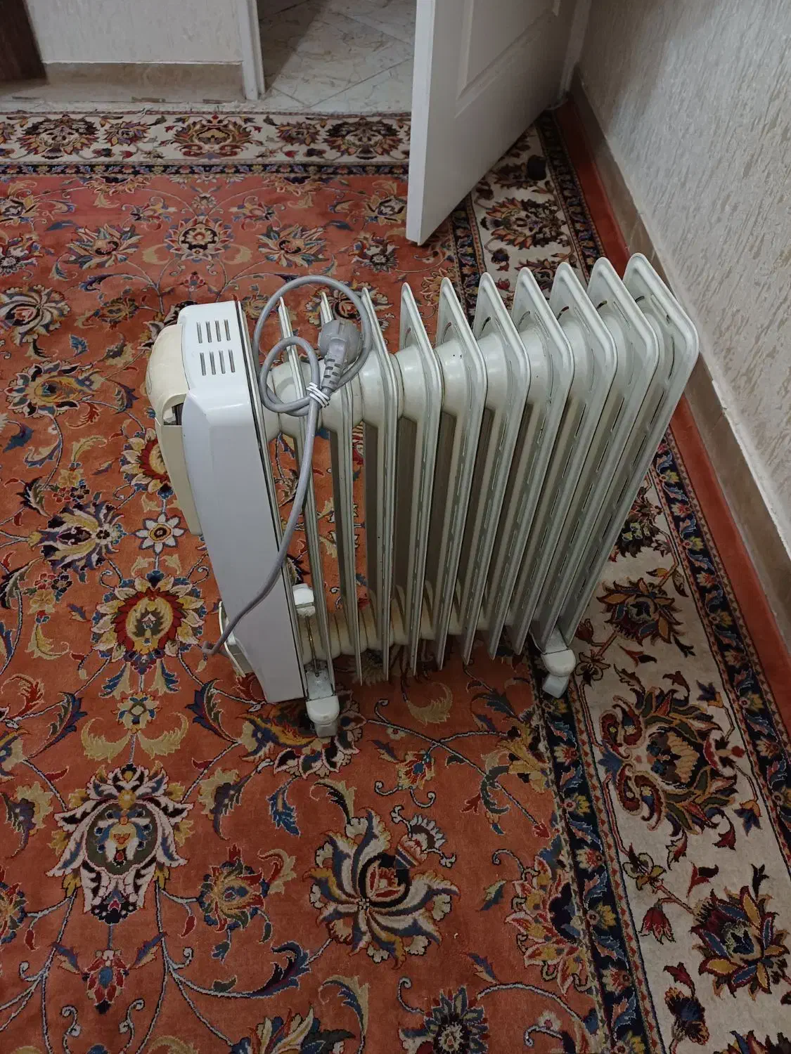 شوفاژ برقی دلونگی ۱۰ پَره|بخاری، هیتر، شومینه|تهران, سجاد|دیوار