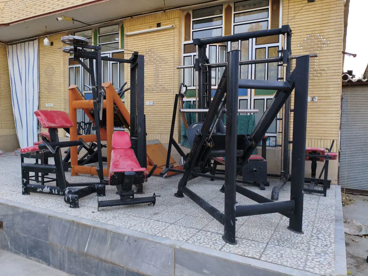 وسایل ورزشی|تجهیزات ورزشی|مرودشت, نقش رستم|دیوار