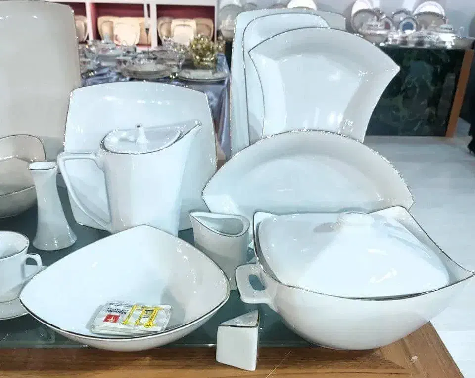 چینی ۳۶ نفره پردیس کاشان|ظروف سرو و پذیرایی|ری, دولتآباد|دیوار