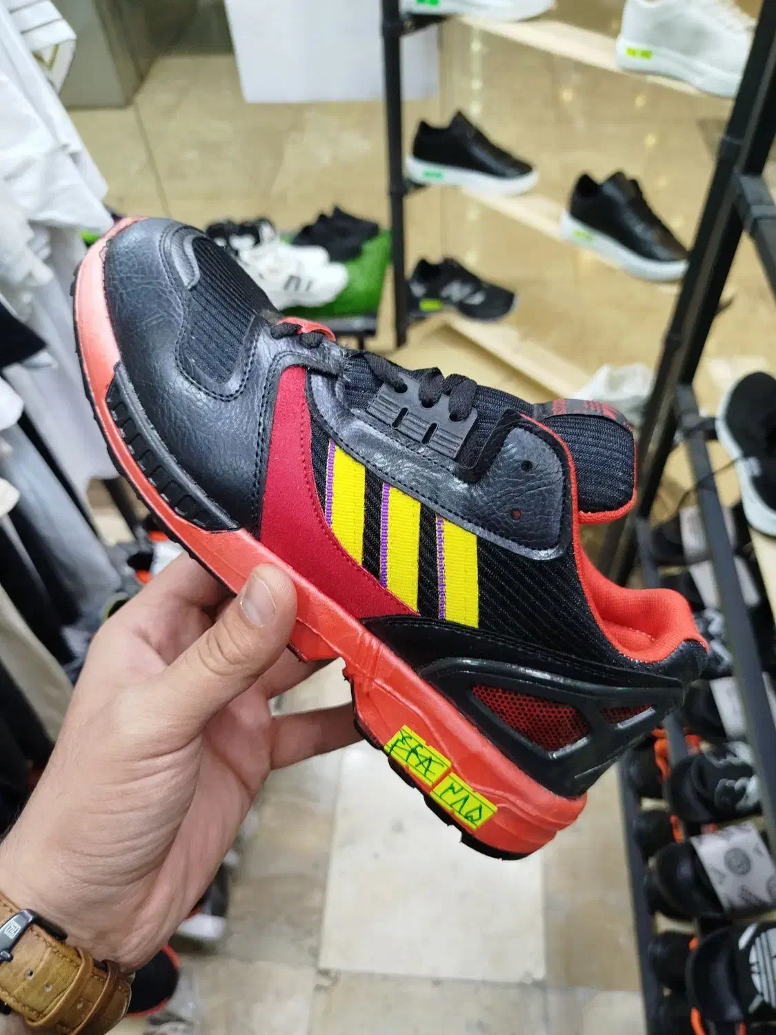 کفش کتونی زدایکس zx9000 طبی|کیف، کفش، کمربند|قم, هفت تیر|دیوار
