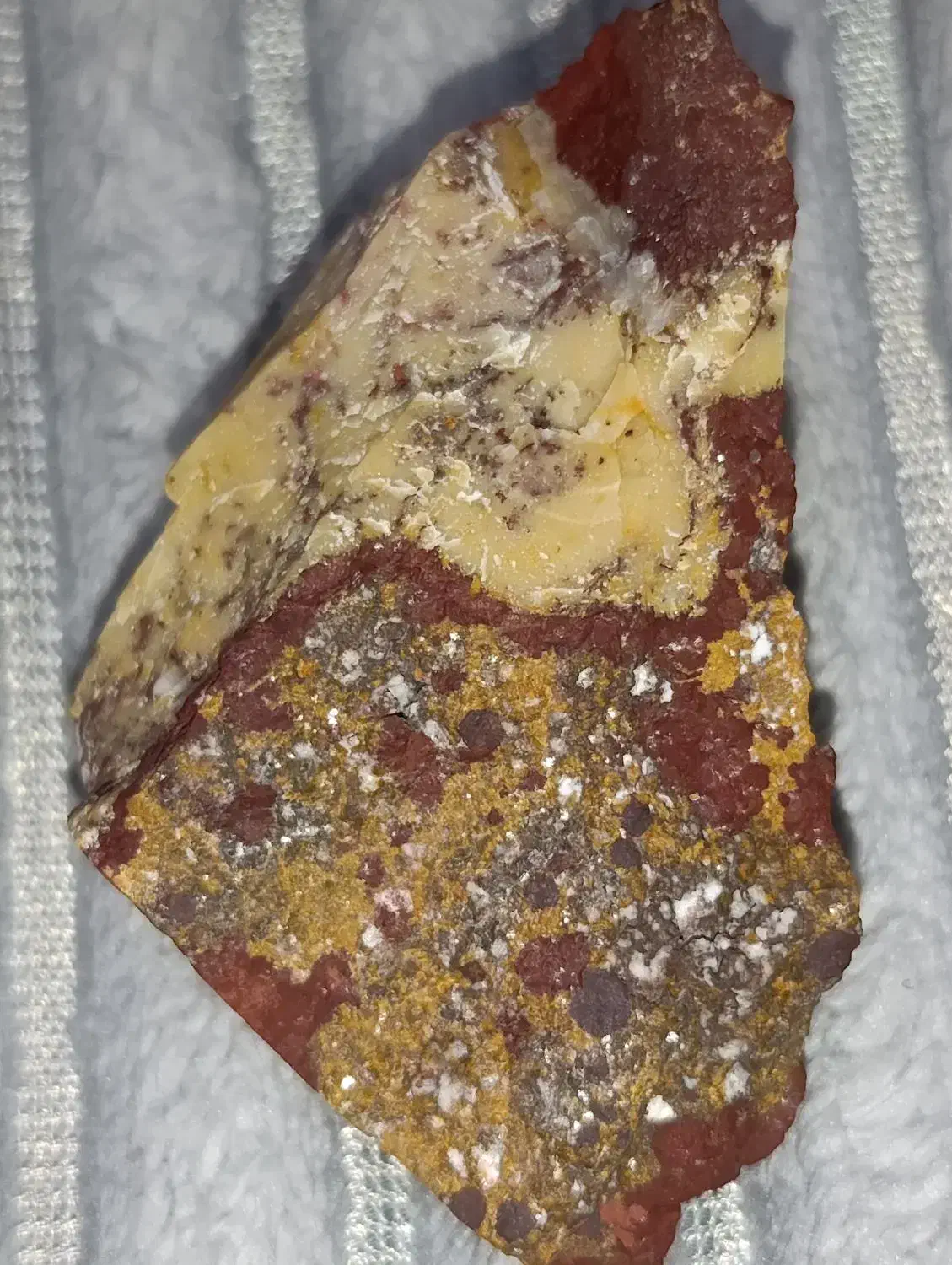 جاسپر|جواهرات|کازرون, |دیوار