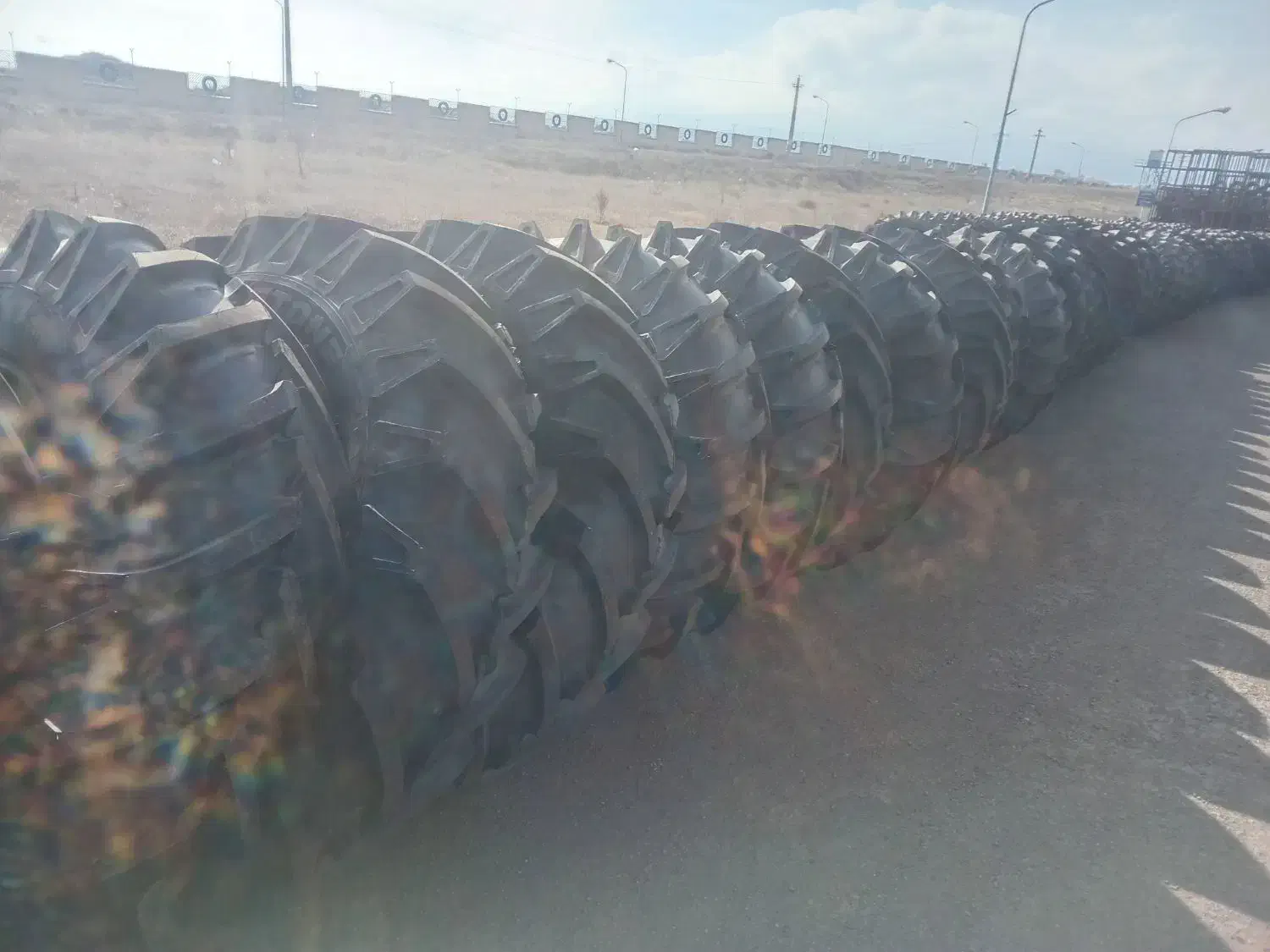 لاستیک تراکتور رومانی فرکوسن کمباین نیسان خاور|ماشینآلات صنعتی|اردبیل, |دیوار