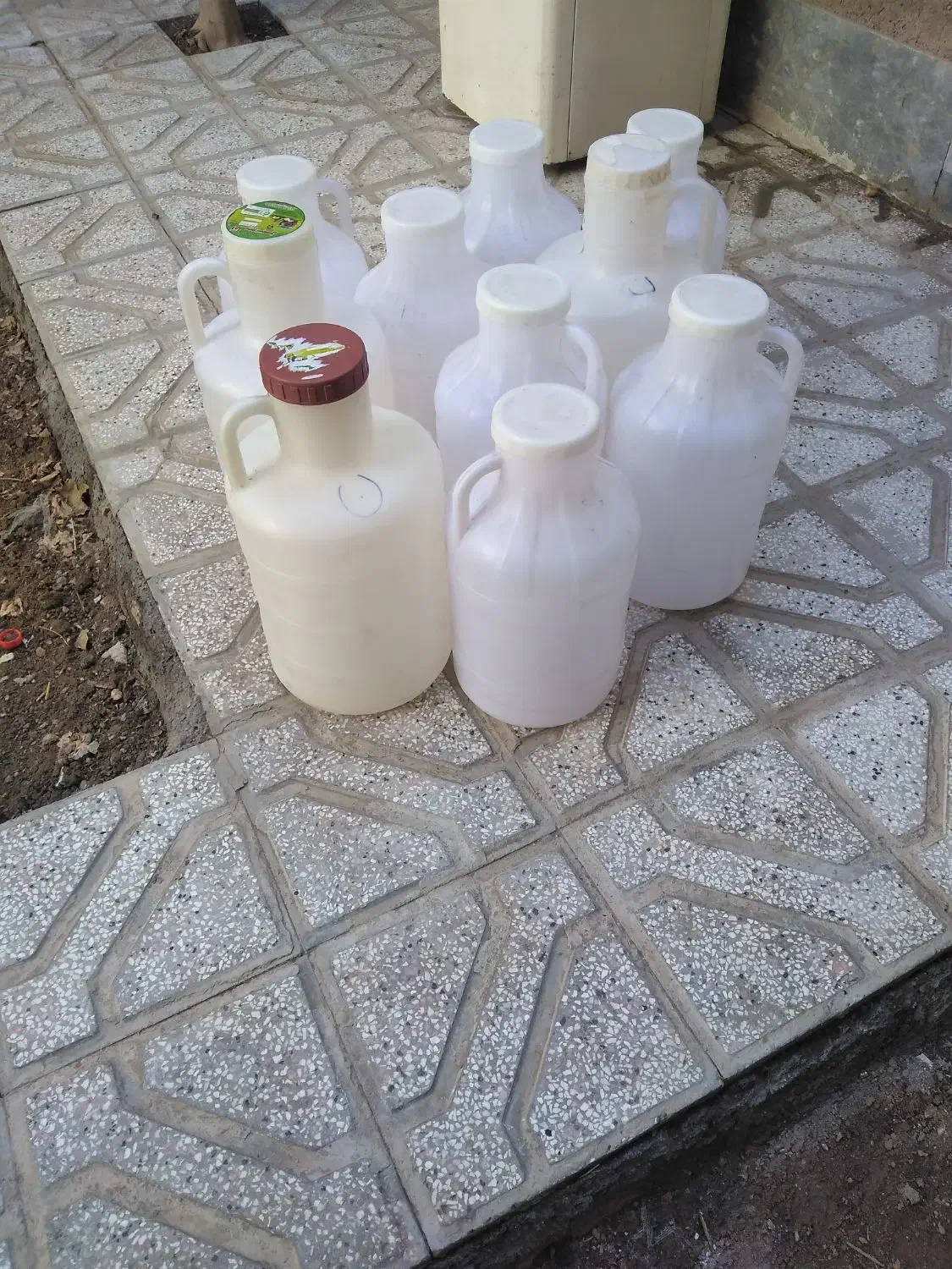 دبه سرکه سالم|ظروف نگهدارنده، پلاستیکی، یک‌بارمصرف|بیرجند, |دیوار