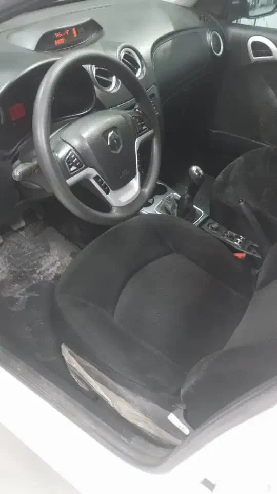 رانا پلاس 1401|خودرو سواری و وانت|هشتگرد, شهرک اداری|دیوار