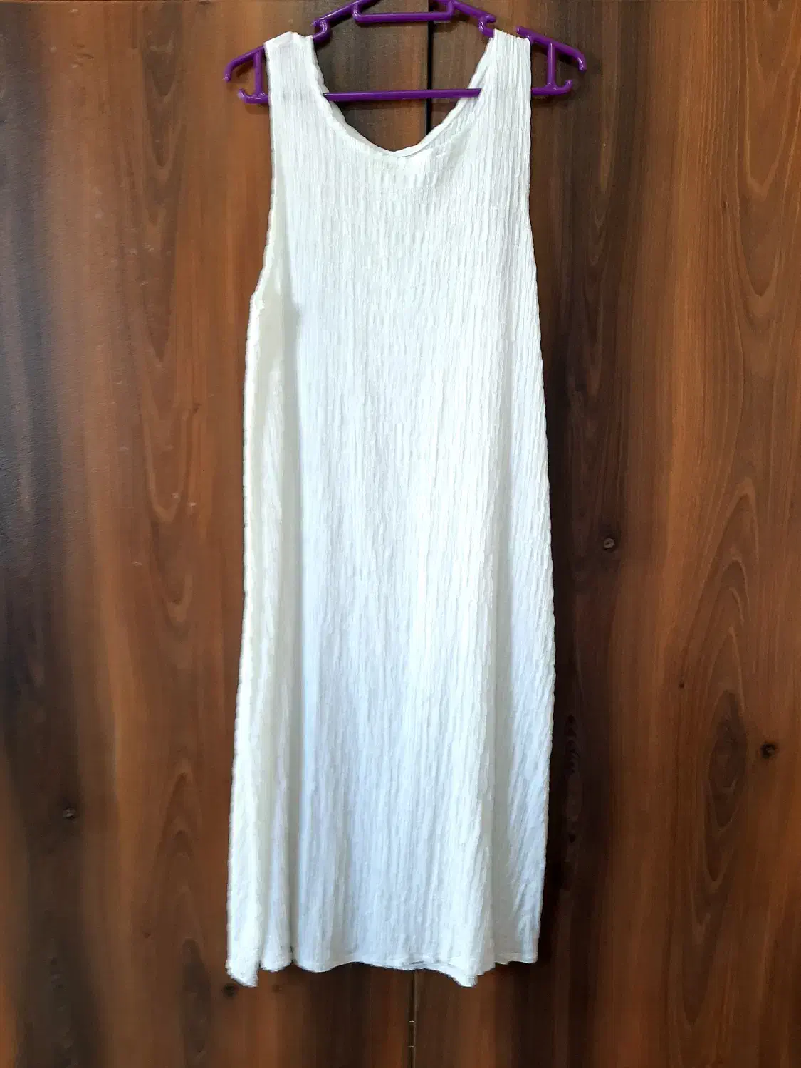 پیراهن نخ|لباس|رشت, بوسار|دیوار