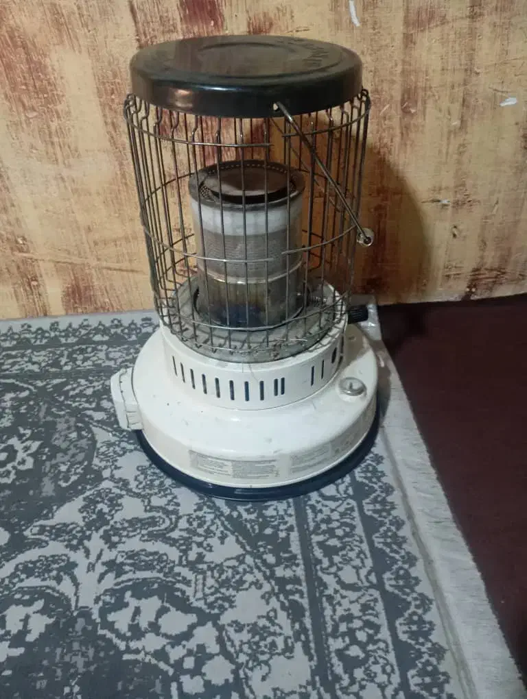 والور،چراغ نفتی|بخاری، هیتر، شومینه|سیلوانه, |دیوار