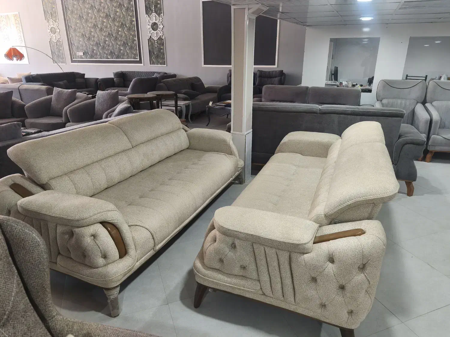 مبل زیبای فلوریدا تختخواب شو|مبلمان خانگی و میز عسلی|خواف, |دیوار