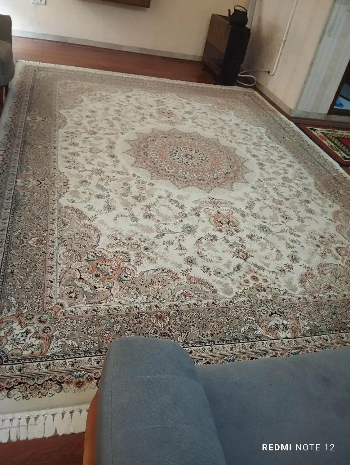 فرش ۱۲متری|فرش|بیرجند, |دیوار