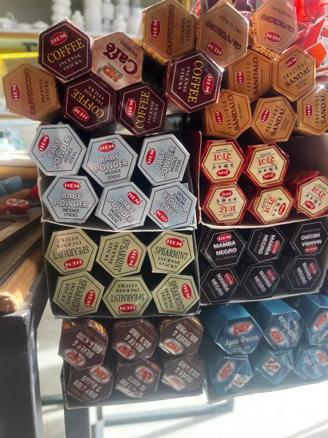 عود شرکتی|آرایشی، بهداشتی، درمانی|رشت, پیرکلاچای|دیوار