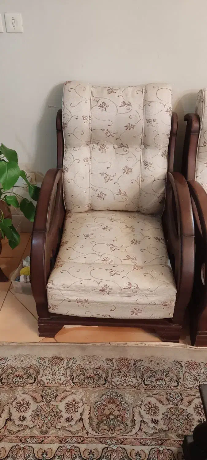 مبل راحتی ۱۲ نفره با پارچه و چوب با کیفیت|مبلمان خانگی و میز عسلی|اصفهان, گلزار|دیوار
