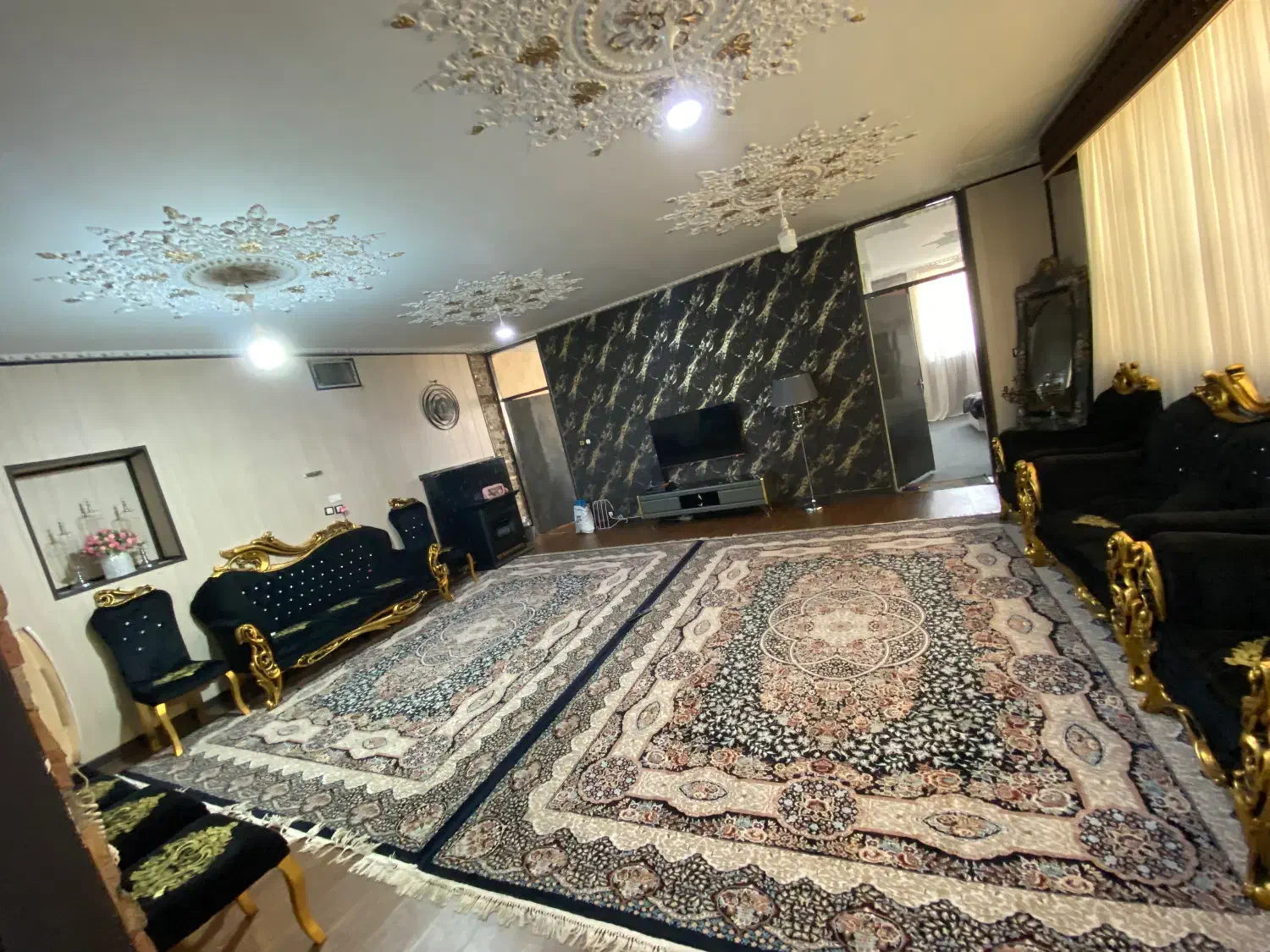 اپارتمان ۱۶۰متری تخلیه بلوارسعادت|اجارهٔ آپارتمان|شیراز, صاحب الزمان|دیوار